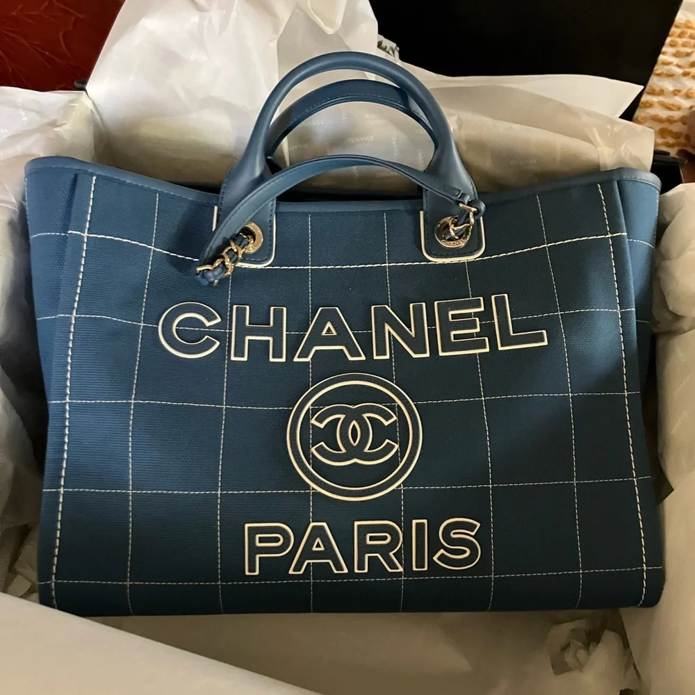 Chanel shopper tote - Picture 5 of 10
